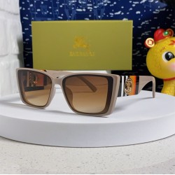 Burberry Sunglasses for comfortable sun shading suitable for both men and women