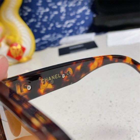 Chanel sunglasses for women rectangular small box small fragrant Chanel sunglasses for women rectangular small box small fragrant